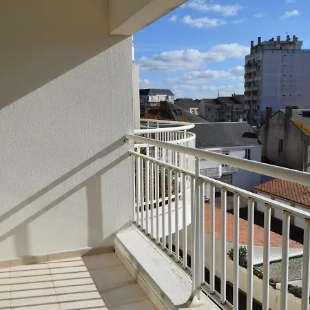 1 Chambre, Garage, Acces Direct Apartamento