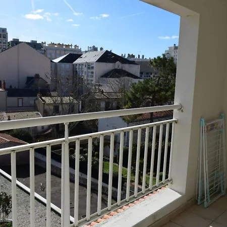 Apartamento 1 Chambre, Garage, Acces Direct *