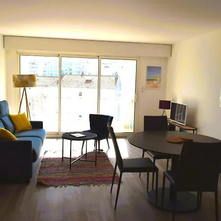 1 Chambre, Garage, Acces Direct - Fr-1-197-527 *